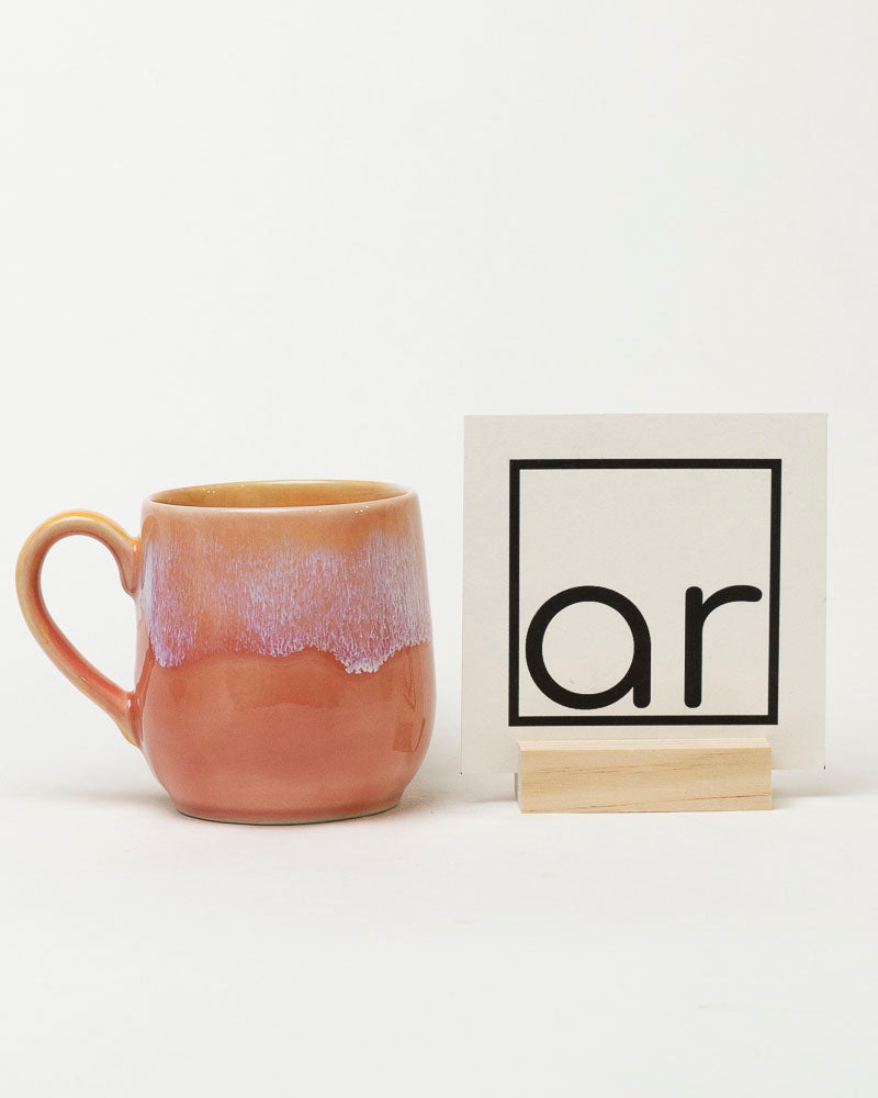 Kubek – różany brzeg