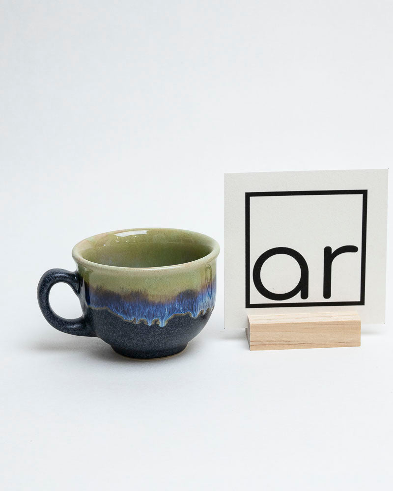 Filiżanka z talerzykiem – mech i grafit