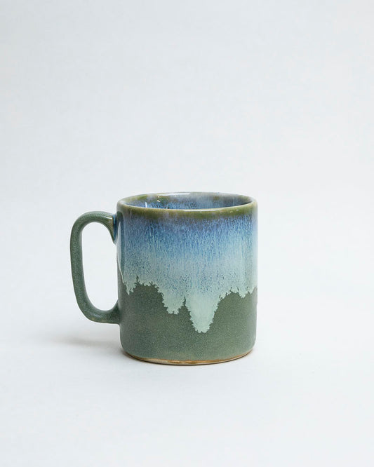 Kubek jezioro o świcie