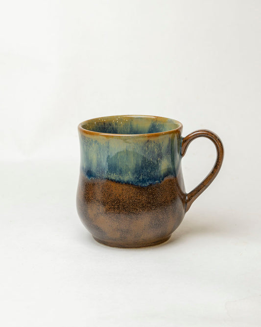 Kubek – Ziemia i głęboka woda