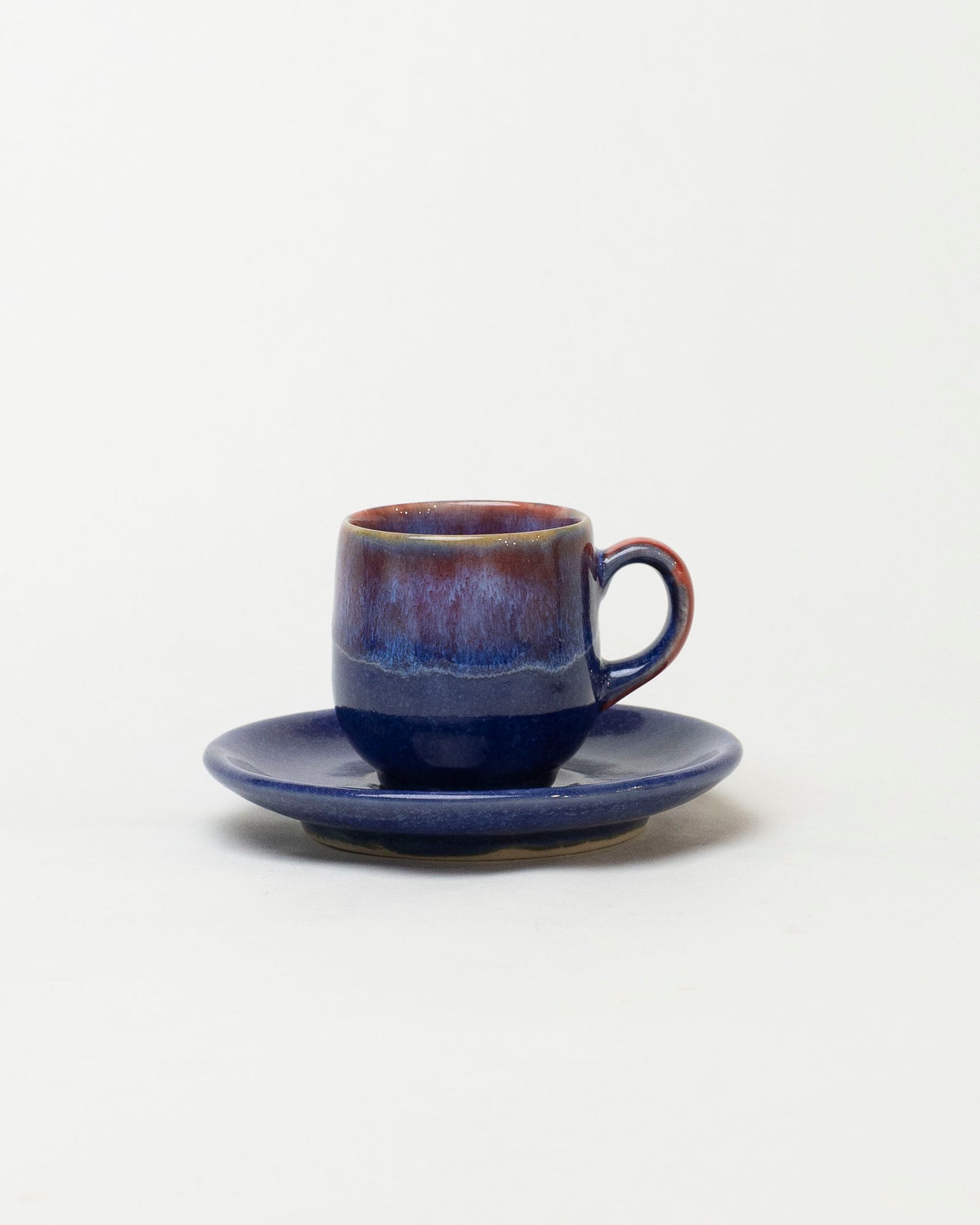 Filiżanka do espresso – nocny granat z rubinową poświatą