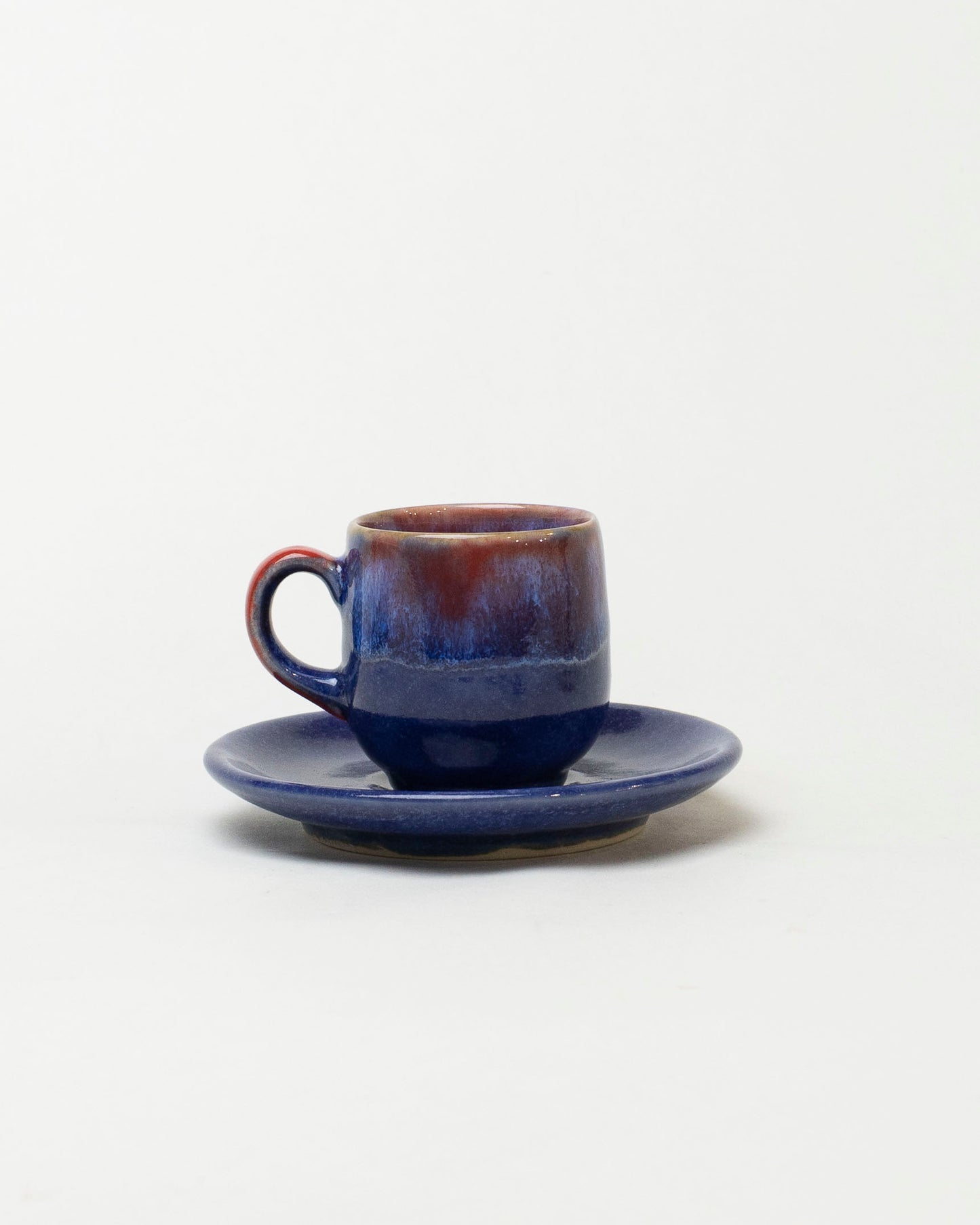 Filiżanka do espresso – nocny granat z rubinową poświatą