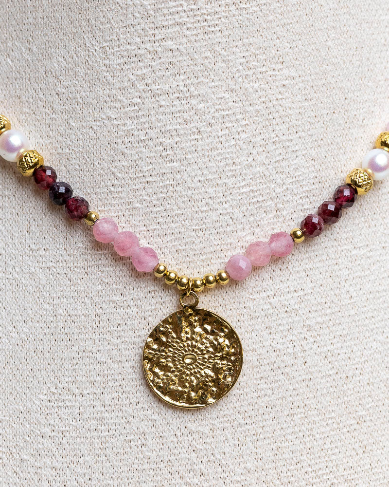 Naszyjnik „Różany Zachwyt” – kwarc, granat i perła