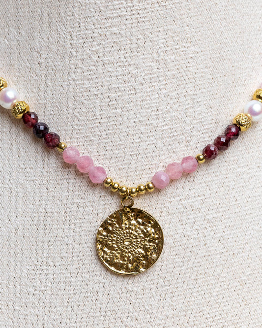 Naszyjnik „Różany Zachwyt” – kwarc, granat i perła