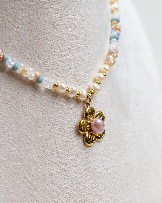 Naszyjnik „Kwiat Poranka” – perły i szklane koraliki
