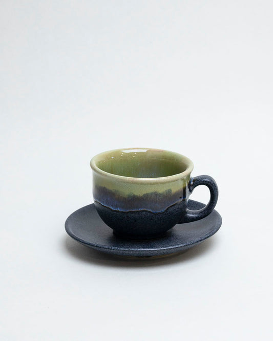Filiżanka z talerzykiem – mech i grafit