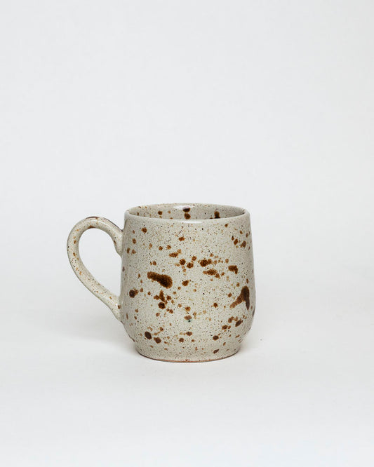 Kubek śmietankowy z piegami