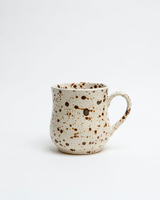 Kubek śmietankowy z piegami