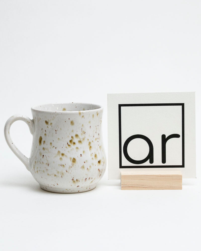 Kubek śmietankowy z mchem